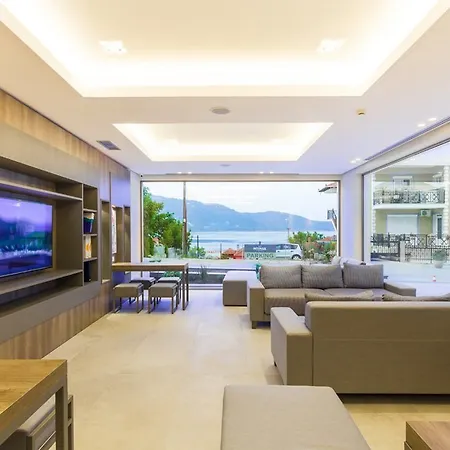 Ntinas With Sea View Holiday home